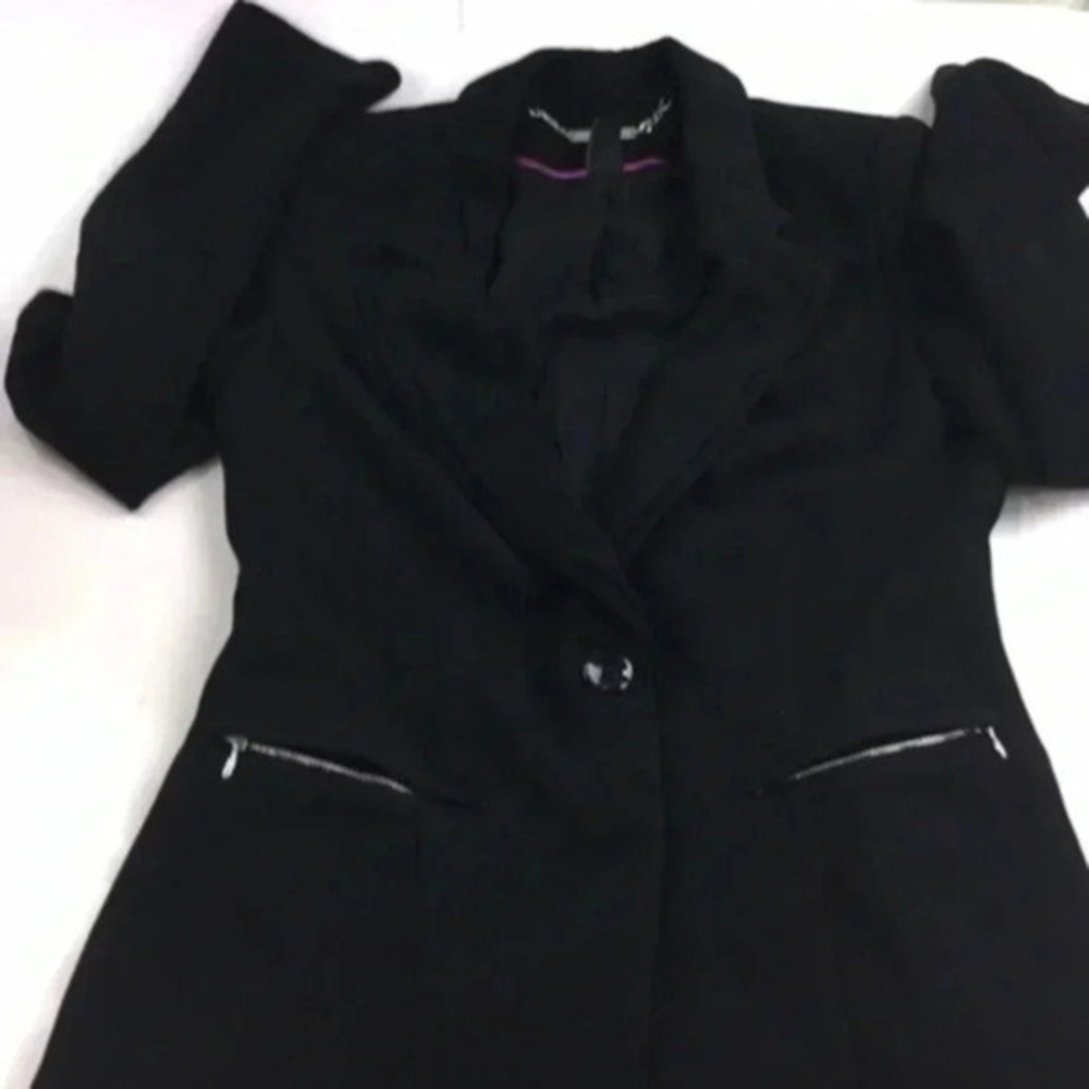 white black ladies jacket 2